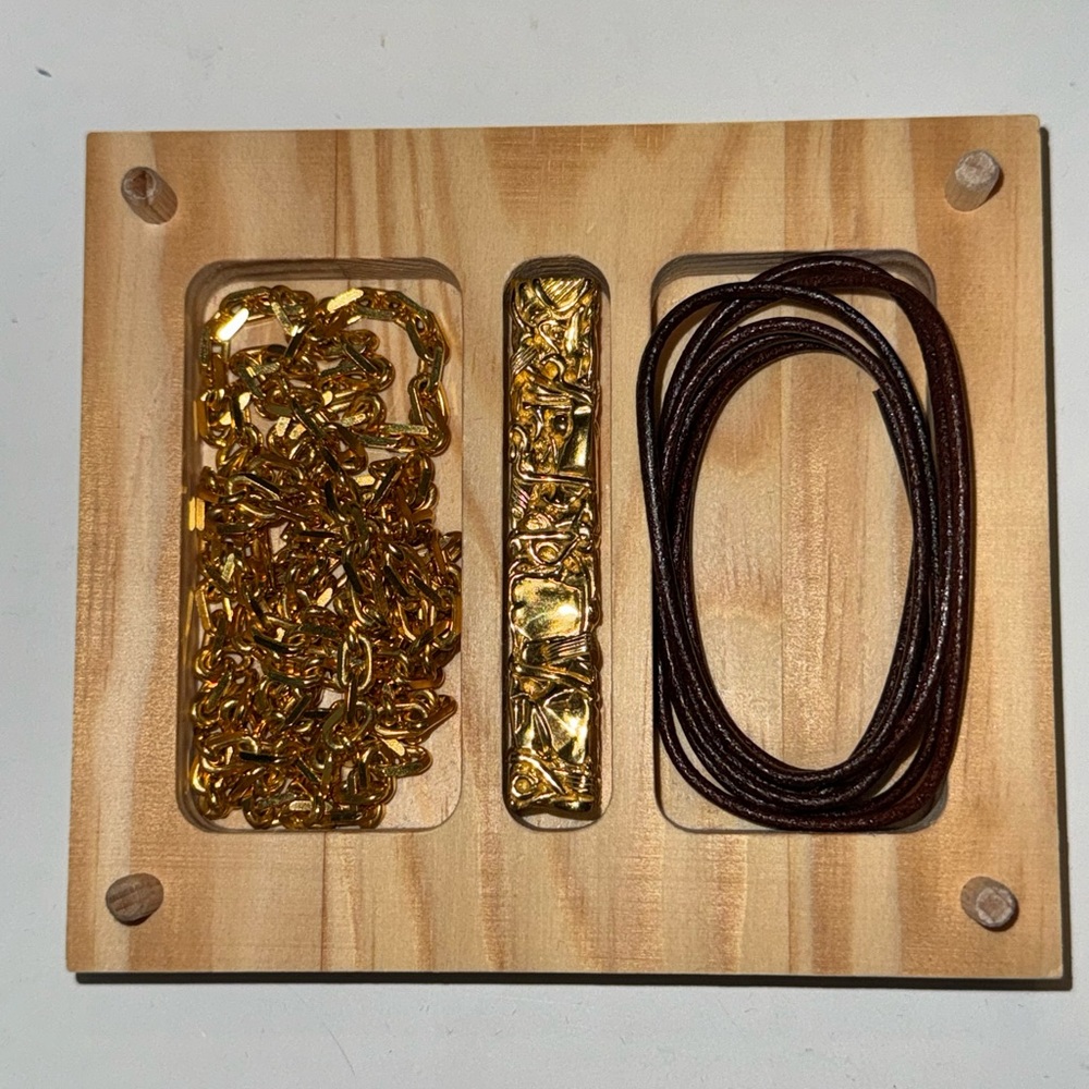 CELINE CÉSAR PROJECT COMPRESSION NECKLACE IN VERMEIL
GOLD - Picture 3 of 7